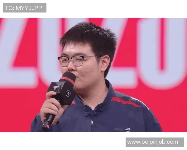 JDG战队在DOTA2赛事中的耐力表现与策略分析探讨 JDG战队在DOTA2赛事中的耐力表现与策略分析探讨