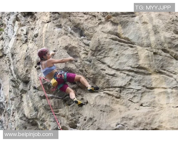 成都攀岩队心理素质引发热议攀岩运动的挑战与机遇分析