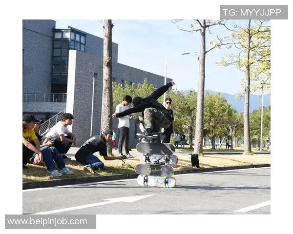 滑板文化的崛起与变革：上海滑板队的成长与挑战之路